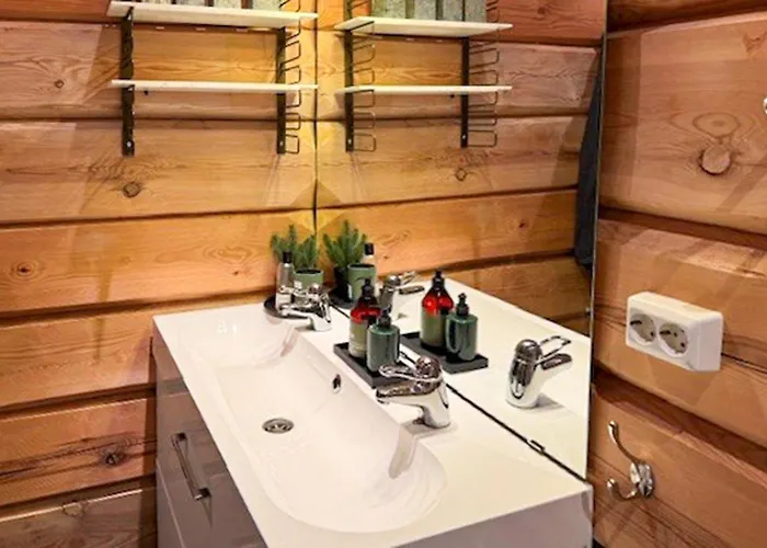 Vakantiehuis 4 Bedroom Pet Friendly In Svingvoll *