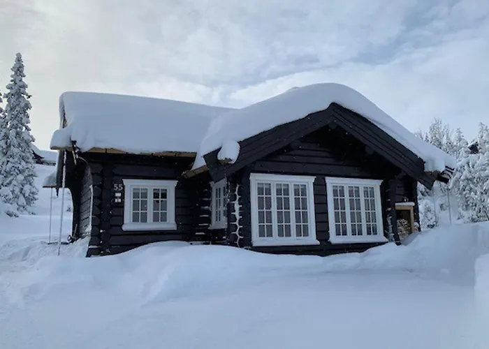 4 Bedroom Pet Friendly In Svingvoll Hébergement de vacances